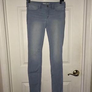 Hollister light was jeggings